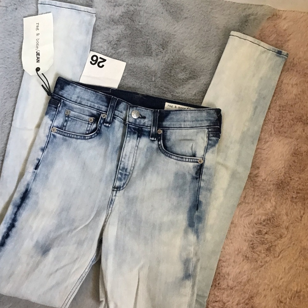 rag & bone Light & Dark Blue Washed Skinny Jeans